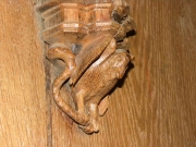The image of an eagle holding a snake : abbaye de La Chaise-Dieu, la Casa Dei (Haute-Loire, France)